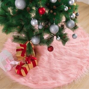 48” pink faux fur Christmas tree skirt - never used!
